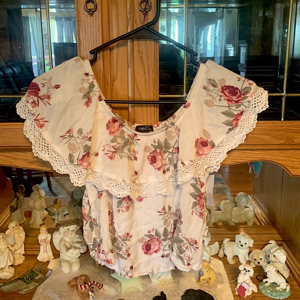 Rue 21 White Floral Blouse